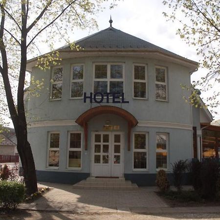Strand Hotel Богач Экстерьер фото