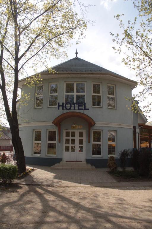 Strand Hotel Богач Экстерьер фото